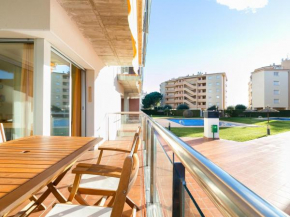 Apartamento luminoso con 3 piscinas y jardín en Santa Margarita, Roses, a solo 1 km de la playa - HISP-228-492